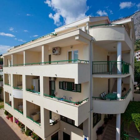 Apartments Smiljka II Tucepi Ngoại thất bức ảnh