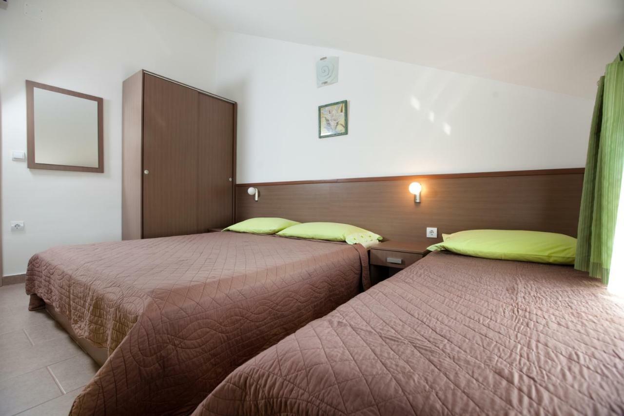 Apartments Smiljka II Tucepi Ngoại thất bức ảnh